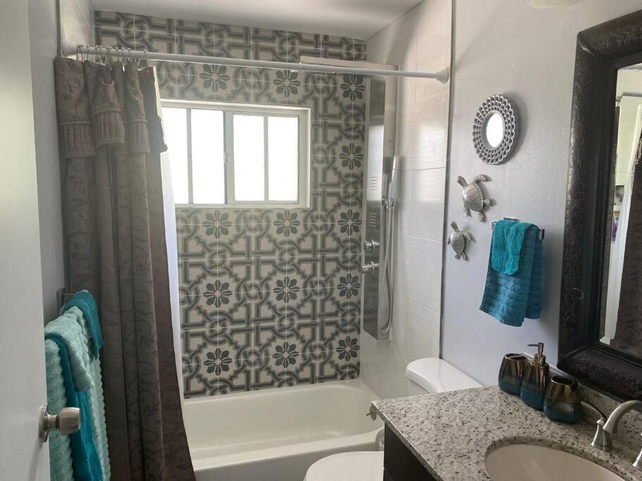 Private Townhouse With Courtyard And Covered Patio Γουεστ Παλμ Μπιτς Εξωτερικό φωτογραφία