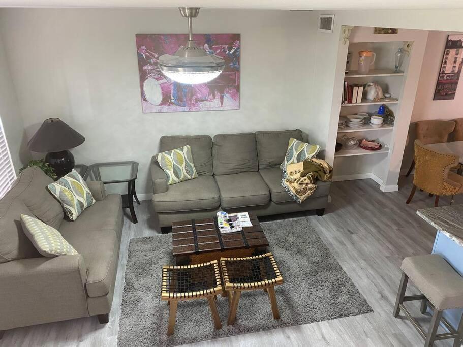 Private Townhouse With Courtyard And Covered Patio Γουεστ Παλμ Μπιτς Εξωτερικό φωτογραφία