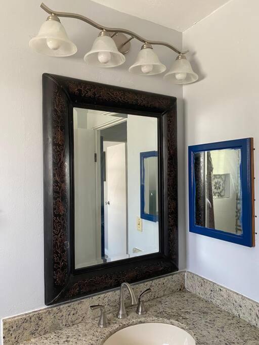 Private Townhouse With Courtyard And Covered Patio Γουεστ Παλμ Μπιτς Εξωτερικό φωτογραφία
